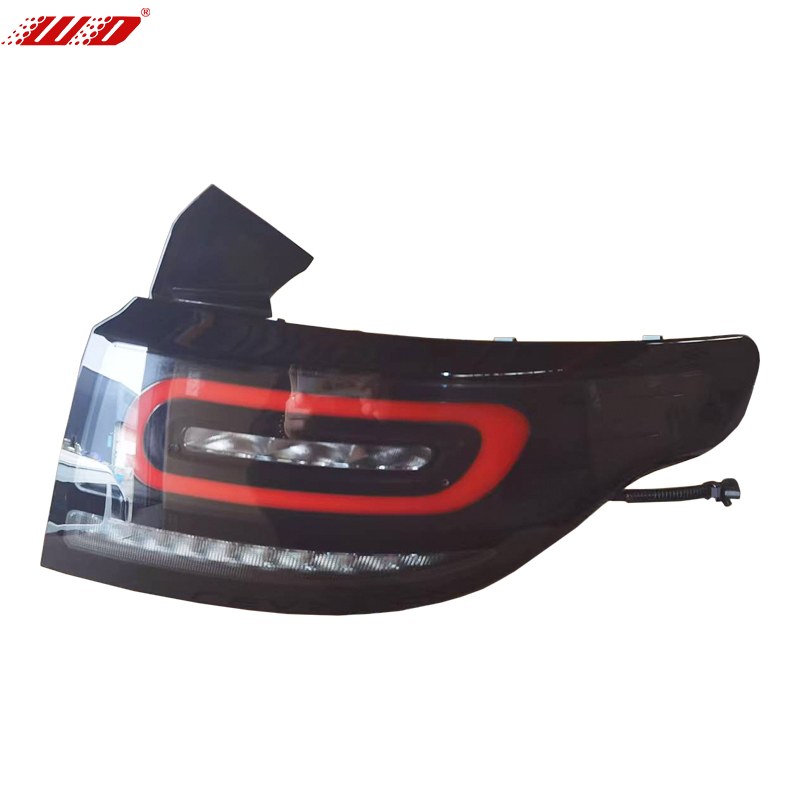 3.0.01.10.00124 - Fanale posteriore destro